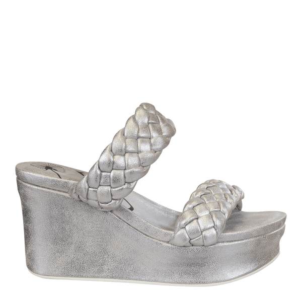 Flip flop 2024 wedge silver