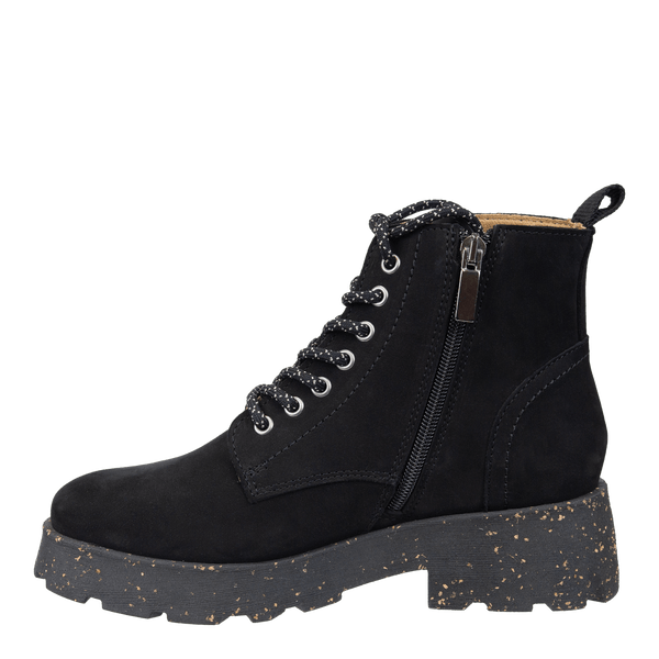 IMMERSE in BLACK Heeled Cold Weather Boots OTBT shoes